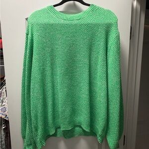 Lightweight Crewneck Sweater in Green